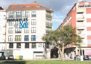 Local Comercial  Rúa enlace parque. Se v ende bajo comercial en padron, la coruña