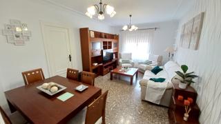 Lloguer Pis a Ensanche - Franciscanos. Piso en alquiler destinado a larga duración