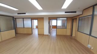 Office space in Plaza Altozano 8