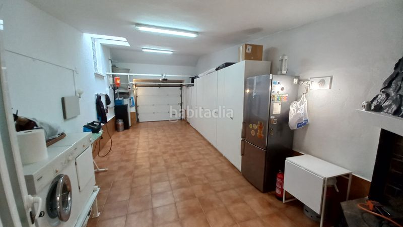 Foto a38925fb-811c-44e7-9055-7e1015295faa. Xalet amb xemeneia calefacció aparcament a Ensanche - Franciscanos Albacete