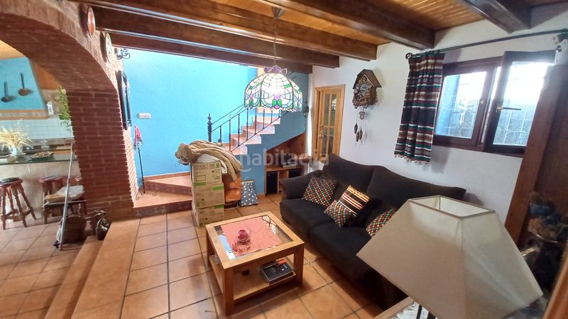 Foto d7545b25-7e84-4d0c-a003-096e71ec3a9d. Casa adossada amb xemeneia a Higueruela