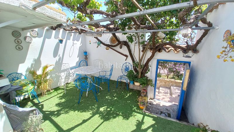 Foto eae31fd2-79eb-4bdf-85ab-5429d30e576c. Casa adossada amb xemeneia a Higueruela