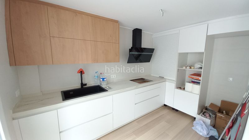 Foto 02ab2f80-d50f-4500-9789-26a2f93e2906. Casa adossada amb aparcament piscina a Imaginalia - Llanos del Águila Albacete