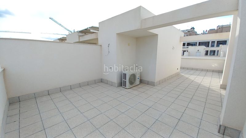 Foto 45ac2d9a-3ae0-4b37-b73b-07b88424d9a7. Casa adossada amb aparcament piscina a Imaginalia - Llanos del Águila Albacete