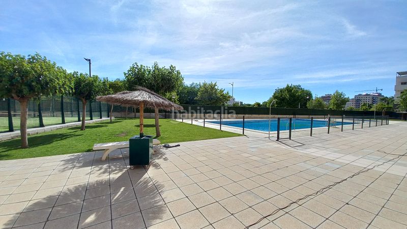 Foto 3d7795e8-3dac-4b86-8073-8d8e013d2929. Pis amb calefacció aparcament piscina a San Antonio Abad Albacete