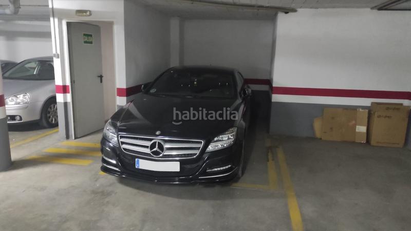 Foto acbe9a90-9d46-4b99-809d-b4d19b3234c8. Parking voiture dans Estación Albacete