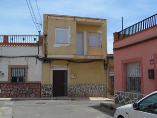 Casa en Calle Tetuán 6