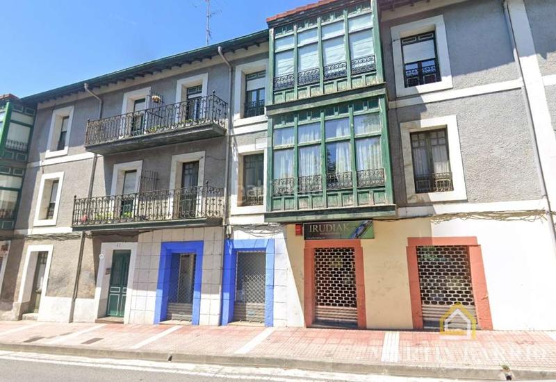 Foto e9e43f55-5624-46a2-8db9-cf6ffabef58a. Location local commercial dans el crucero auzoa 11 dans Muskiz