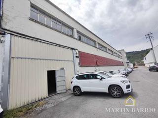 Nau industrial en Amorebieta - Etxano