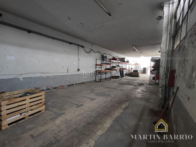 Foto bfb7f8f1-a75c-44eb-8e93-ed716947d4a0. Nave industrial en Amorebieta - Etxano