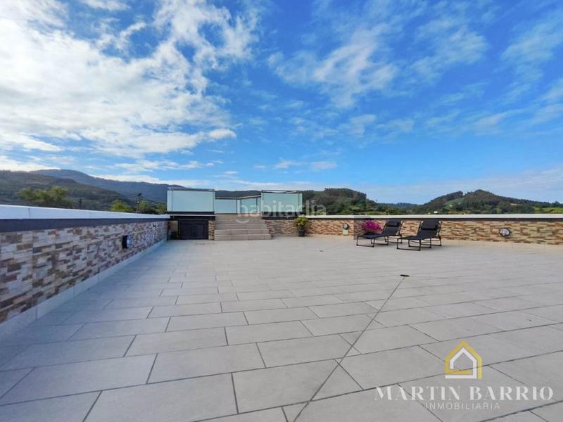 Foto 1b824fb2-1be5-4444-8219-f275e8974b16. Casa amb calefacció aparcament piscina a Samano Castro - Urdiales