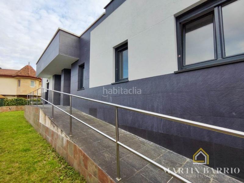 Foto 1f2be985-b91d-494a-a478-9b6e81788385. Casa amb calefacció aparcament piscina a Samano Castro - Urdiales