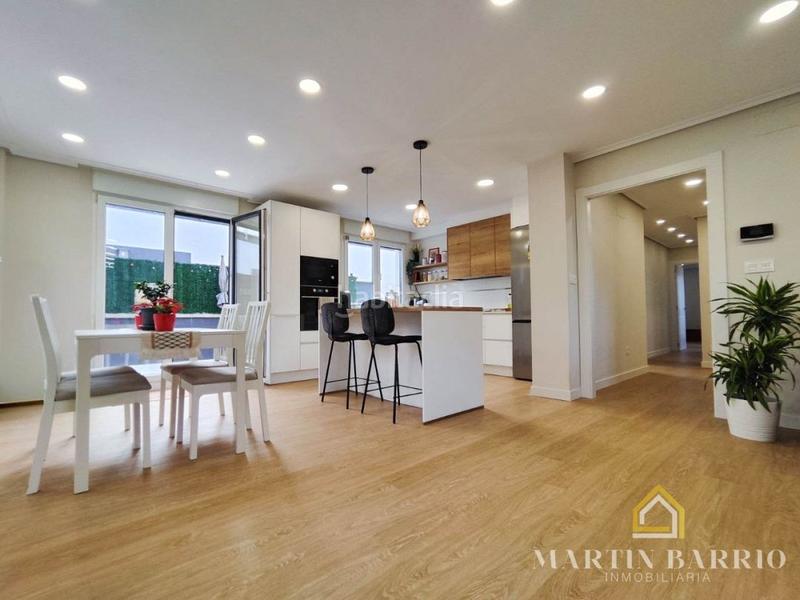 Foto 2dc47fd2-8cc1-4599-b761-3d1c4789c646. Casa amb calefacció aparcament piscina a Samano Castro - Urdiales