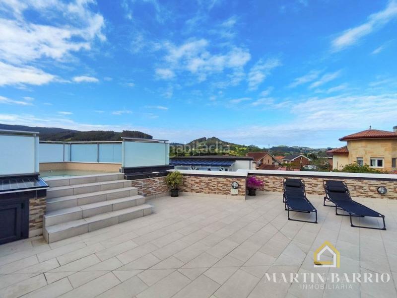Foto 74240a28-ceff-4789-877f-b34142d81f6b. Casa amb calefacció aparcament piscina a Samano Castro - Urdiales