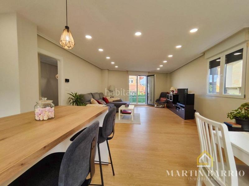 Foto 768c7fd3-d570-4d0e-a65e-ca26d5609dea. Casa amb calefacció aparcament piscina a Samano Castro - Urdiales