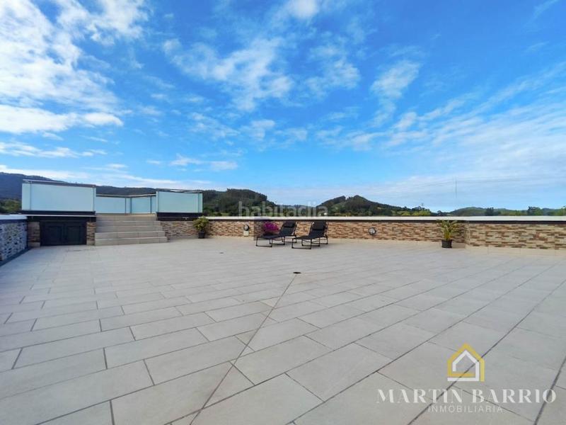 Foto d167ba02-7766-404f-8d49-35a42ed40bdf. Casa amb calefacció aparcament piscina a Samano Castro - Urdiales