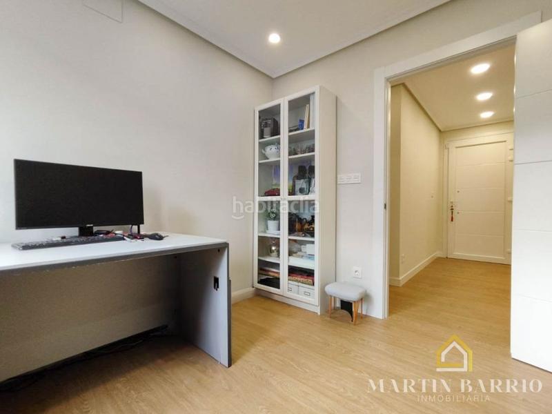 Foto d59643f1-93ea-46ff-9b40-dbf5bbd00161. Casa amb calefacció aparcament piscina a Samano Castro - Urdiales