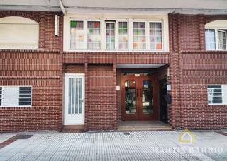 Local Comercial  Poeta angel cobo. Local comercial a pie de calle