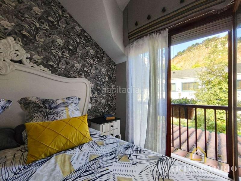 Foto ed00067a-ebc4-4198-9384-66aa2b3daa83. Casa aparellada amb calefacció aparcament piscina a Castro - Urdiales