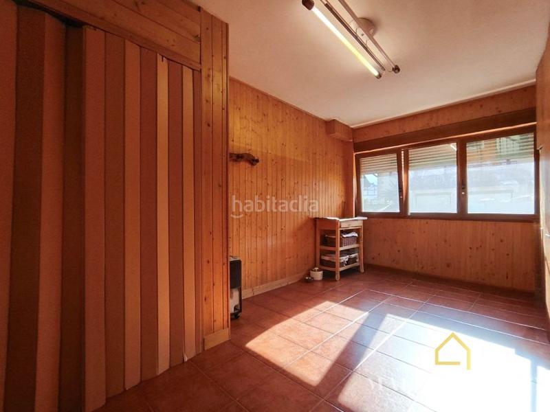 Foto fe97d0a7-0c18-4dd4-8385-599b3d9715f5. Casa aparellada amb calefacció aparcament piscina a Castro - Urdiales