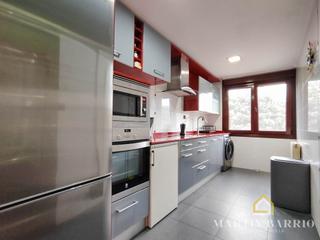 Pis  Frantzisko perea kalea. Piso de 3 habitaciones, 2 baños y balcón con ascensor y garaje