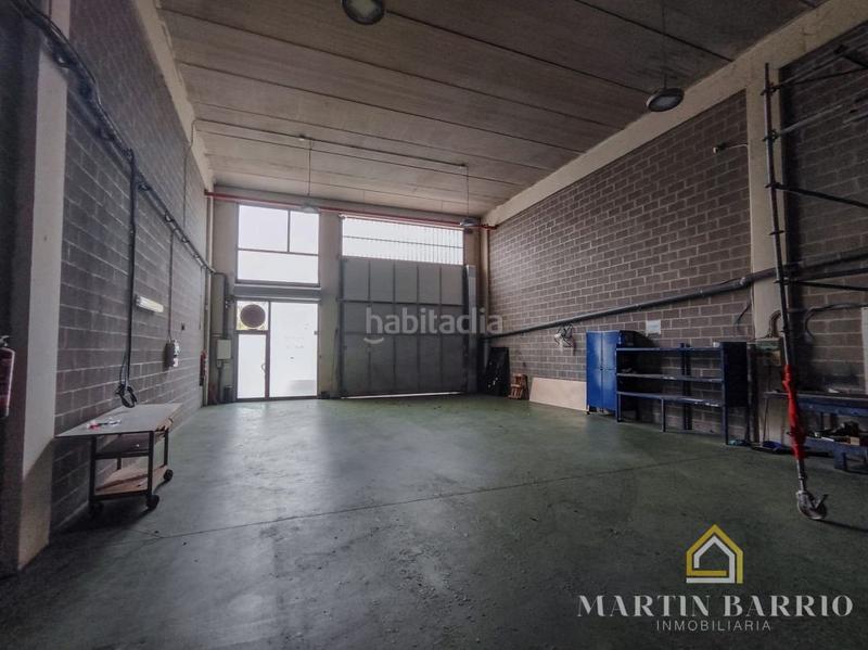 Foto d4a88974-1a01-4f8a-95de-6e5906ad02e4. Location bâtiment à usage industriel dans Muskiz