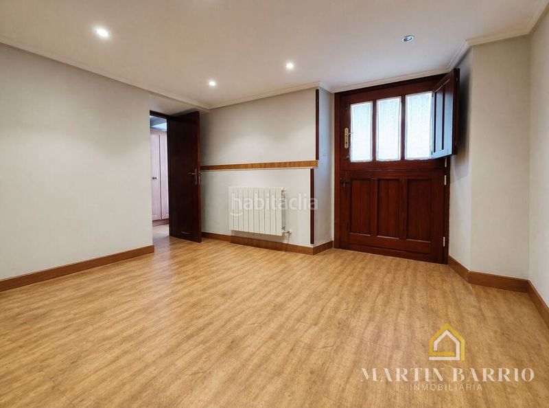 Foto 8f8be90f-9cca-4519-9d49-fcb2e37de378. Casa amb aparcament a Muskiz