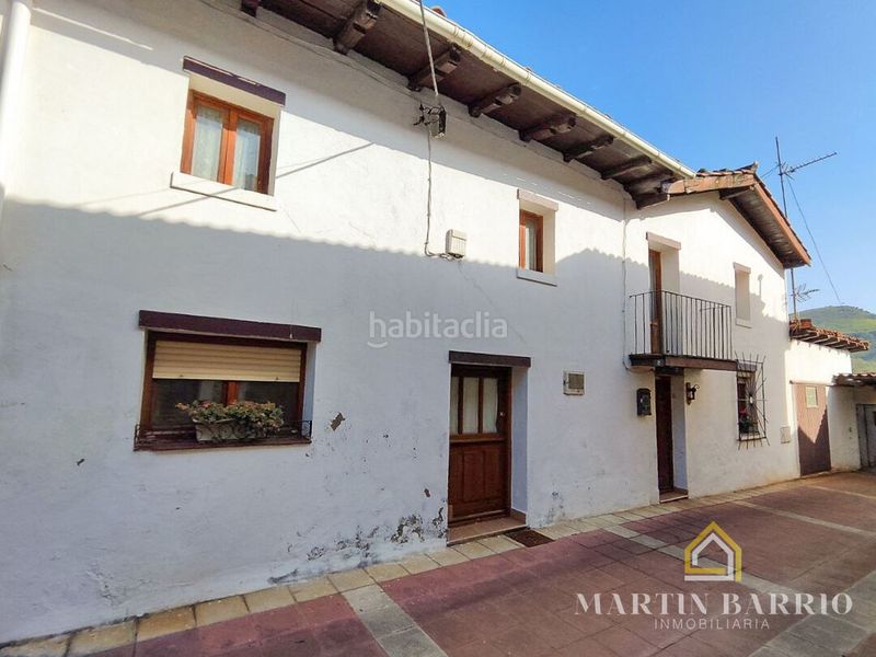 Foto 967f7e5e-3425-4ee1-9d0c-7bfbf1968c2d. Casa amb aparcament a Muskiz