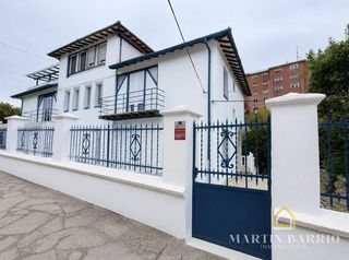 Chalet  Grupo ciudad jardin. Opotunidad única  vivienda reformada en ciudad jardin