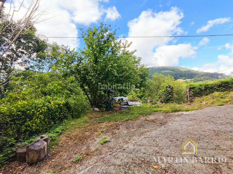 Foto 25b1e7be-2cce-47d1-a92d-00233b4f5337. Casa amb aparcament a Galdames
