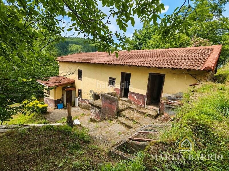 Foto 44f9db41-ac79-41b0-84b2-b96f0ec35501. Casa amb aparcament a Galdames