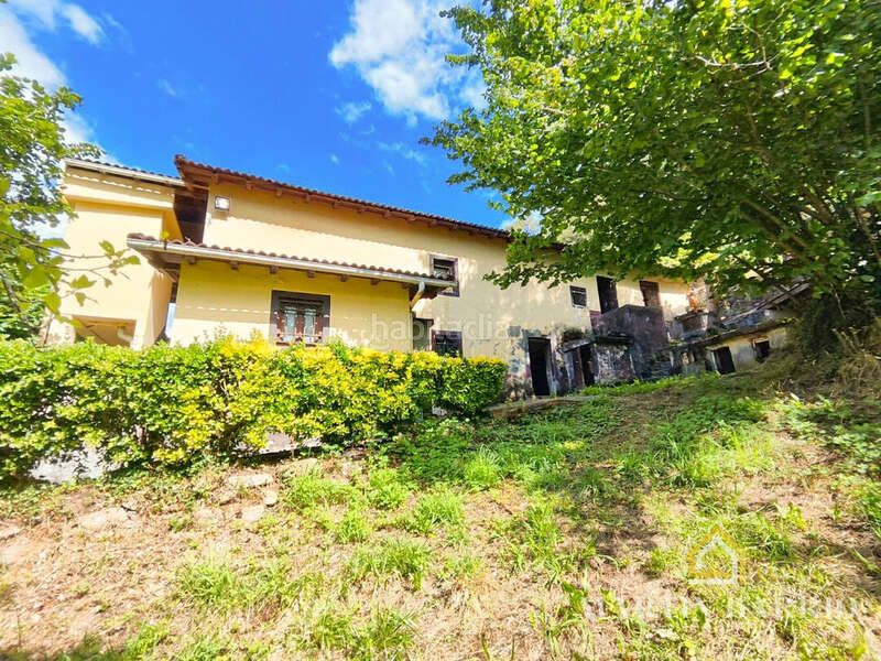 Foto 4f6c1f82-be65-49c4-8cd0-34925f0da3fe. Casa amb aparcament a Galdames