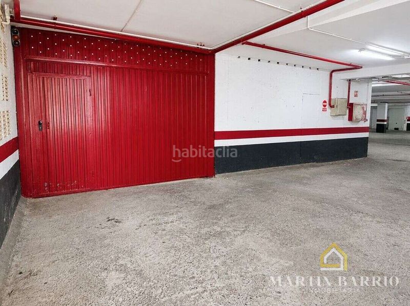 Foto 8ef1ad9d-0e66-4f2e-acbd-bf9940635076. Aparcament cotxe a Zierbena