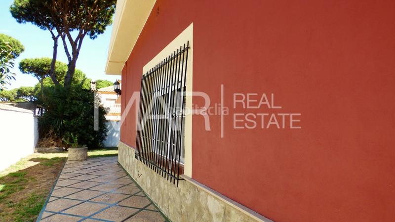 Foto c5f21df7-a305-47e0-84c9-5ae9437057cf. Chalet avec parking piscine dans La Barrosa Chiclana de la Frontera