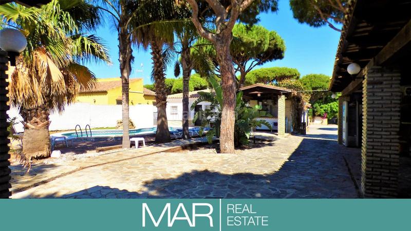 Foto cbf6b3b9-b440-4170-bcd9-91c103a22b78. Chalet avec parking piscine dans La Barrosa Chiclana de la Frontera