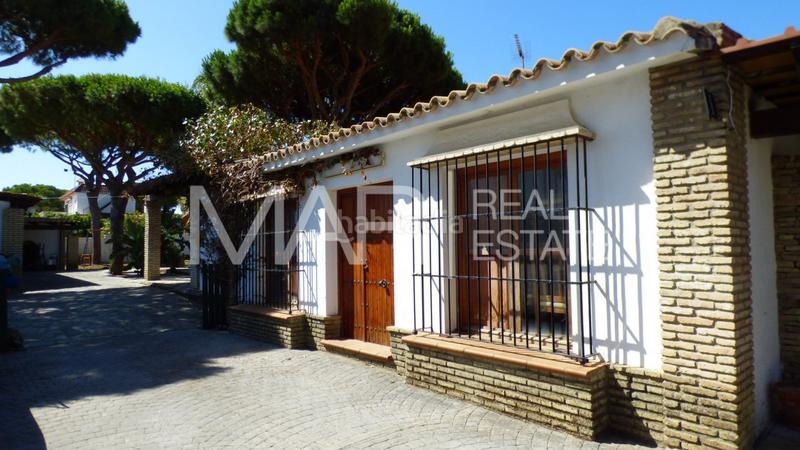 Foto eab0e10b-49d0-43e4-9b61-eb2af33b4e52. Chalet avec parking piscine dans La Barrosa Chiclana de la Frontera