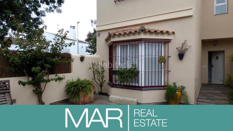 Foto 7c73a3f6-fd5a-4be8-b875-8beefcf214d2. Casa adossada amb calefacció a Núcleo urbano Chiclana de la Frontera