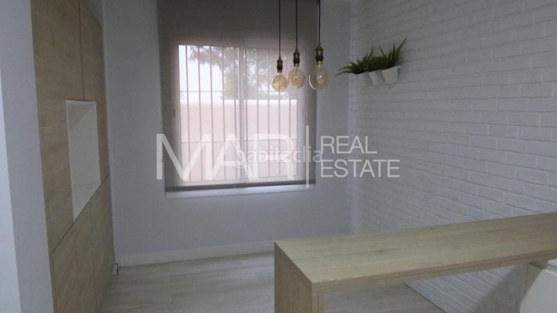 Foto b4f4c72f-00c7-4a34-acb6-d0b01cd35e63. Casa adossada amb calefacció a Núcleo urbano Chiclana de la Frontera