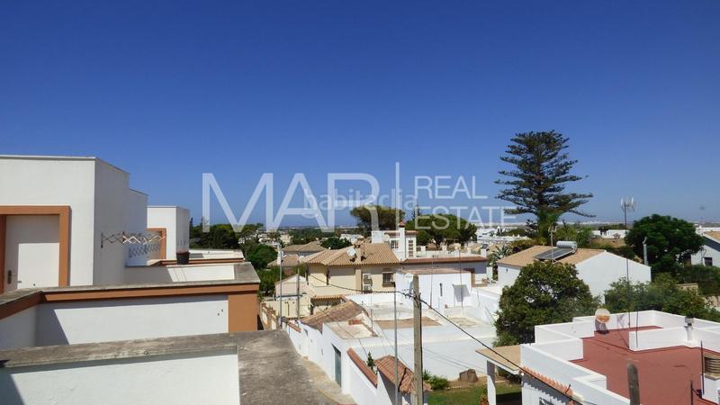 Foto 32e99148-61ec-41ce-a48f-03ba7c0f59eb. Zweistöckige wohnung mit parking in Núcleo urbano Chiclana de la Frontera