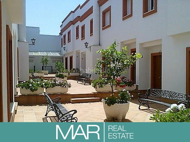 Foto 81833d87-6beb-403b-97bc-2fe41a4599e6. Zweistöckige wohnung mit parking in Núcleo urbano Chiclana de la Frontera