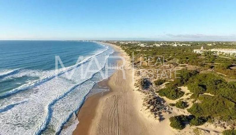 Foto c1de21df-0f5a-41f0-9582-d400e9647758. Zweistöckige wohnung mit parking in Núcleo urbano Chiclana de la Frontera