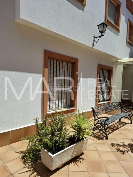 Foto ea85c064-77fa-41aa-b1e3-0a9a076d4fa5. Zweistöckige wohnung mit parking in Núcleo urbano Chiclana de la Frontera