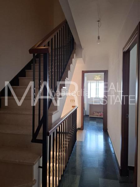 Foto f20ff3a0-b184-4385-aaf8-b66d534424a7. Zweistöckige wohnung mit parking in Núcleo urbano Chiclana de la Frontera