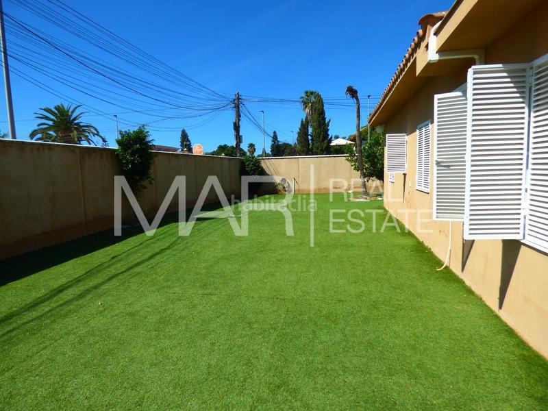 Foto 91ac9ff8-b054-4771-bc31-b691b31d40df. Chalet mit parking in Los Gallos Chiclana de la Frontera