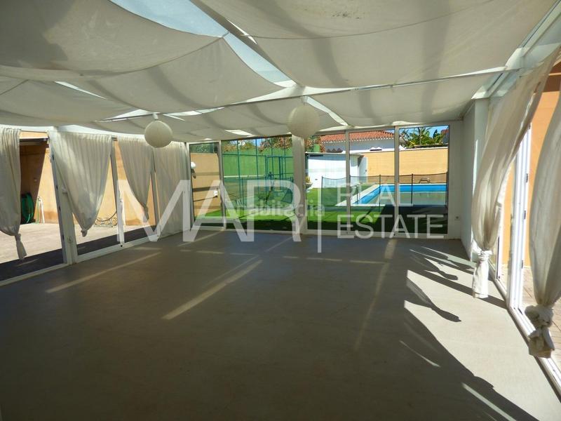 Foto ebbf846c-e0ae-4b66-967f-e68f5fa484a6. Chalet mit parking in Los Gallos Chiclana de la Frontera