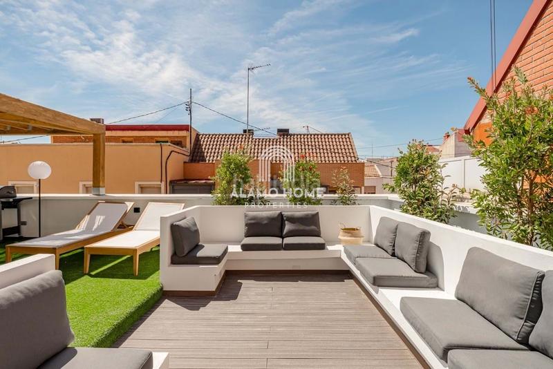 Foto 4a17559d-f69a-462b-aa24-77c75a844fc2. Rent studio in Almendrales Madrid