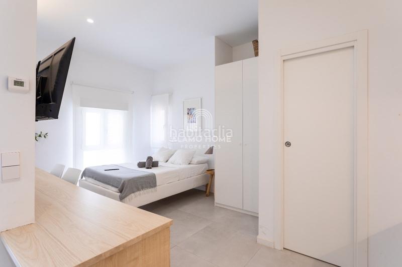 Foto d3423d8e-9b35-4628-a439-b5a8c2209539. Rent studio in Almendrales Madrid