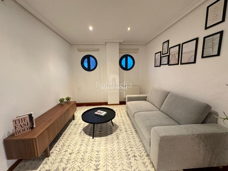 Foto 0cddce3f-5722-4a01-ab55-7b921ca84fe5. Miete etagenwohnung mit heizung pool in Sanchinarro Madrid