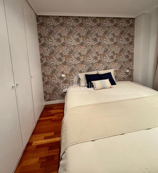 Foto 3f21ab57-ab63-4b84-9d0c-ecc5e20a4188. Miete etagenwohnung mit heizung pool in Sanchinarro Madrid