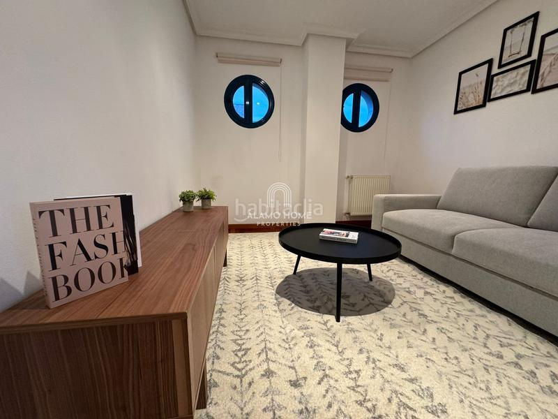 Foto b01dc789-f97f-4c9f-9858-f47b8190674f. Miete etagenwohnung mit heizung pool in Sanchinarro Madrid